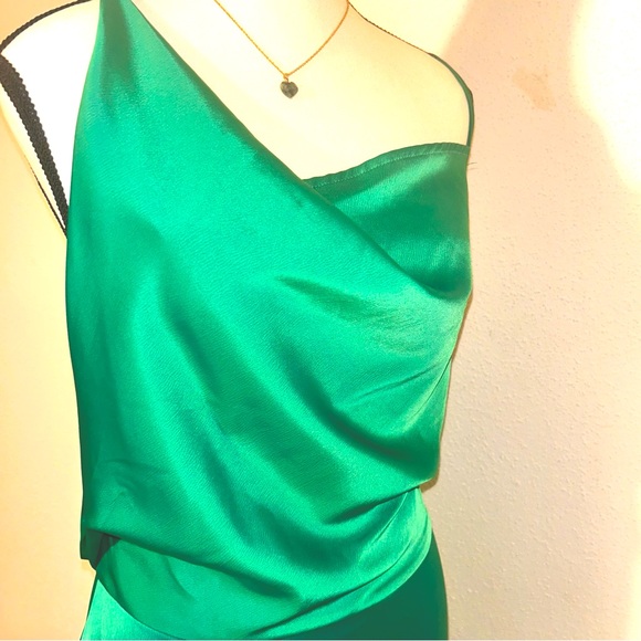 Vintage Misguided Green sleeveless emerald green dress by Misguided in a size 8 - Picture 1 of 4